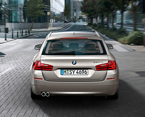  Touring on Dettagli Bmw Serie 5 Touring 1 2 3 4