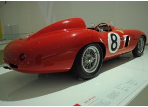 Ferrari 750 Monza: lanima storica del Cavallino