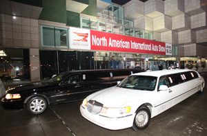 Detroit 2011, il Nord American Auto Show apre allinsegna della beneficenza