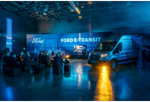 Ford E-Transit: va in scena lelettrico