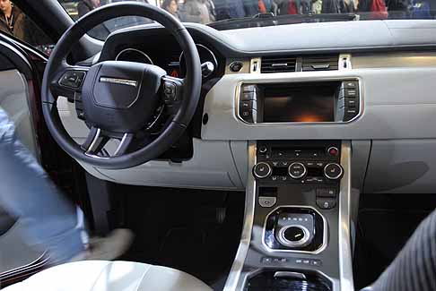 Land Rover - Interni Rage Rover Evoque 5 porte