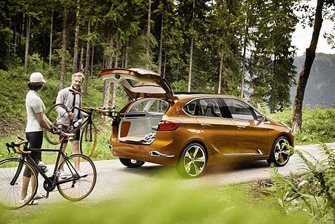 BMW Concept Active Tourer Outdoor 