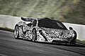 McLaren P1 test drive sulla pista di Castelloli