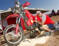 Sistemazione della Moto per la 7^ tappa della Dakar Argentila Cile 2011