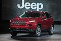 Il nuovo Jeep Cherokee 2014 monta il cambio automatico a nove rapporti 948TE. Efficienza e raffinatezza sono caratteristiche del motore da 2,4 litri MultiAir2 Tigershark I-4 a 16 valvole da 184 (137 kW) CV di potenza e 232 Nm di coppia.