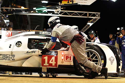 Porsche - Durante il pomeriggio di giuorno 13 si svolger la tradizionale Parata nelle strade di Le Mans.Ecco in dettaglio, lo schieramento in pista.