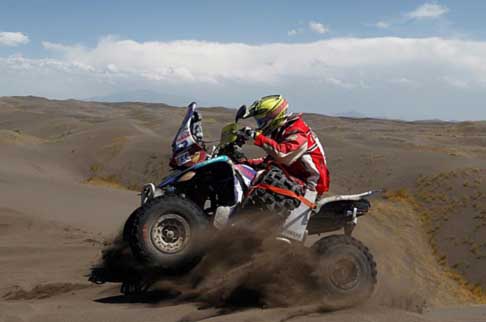 Dakar 2013 - Dakar 2013 VI tappa Arica - quad alle prese con le dune sabbiose del deserto