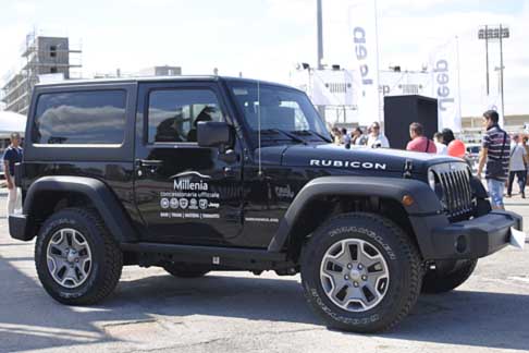 Jeep - Fuoristrada Jeep Wrangle Rubicon alla Fiera del Levante di Bari