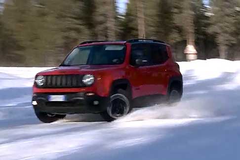 Test Drive ice - Jeep Renegade sul circuito del Proving Ground Center di FCA a Arjeplog in Svezia