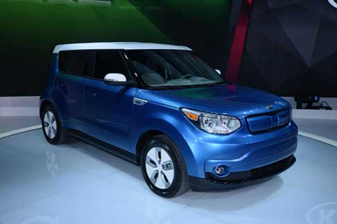 Kia Motors - Kia Soul EV versione elettrica, lautonomia  di circa 160 chilometri e il tempo di ricarica pu variare da 33 minuti a 5 ore