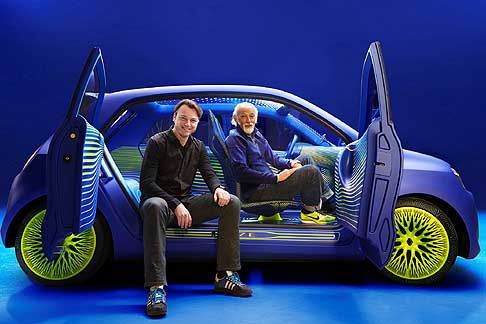 Renault - Laurens van den Acker e Ross Lovegrove con la Renault Twin'Z Concept car