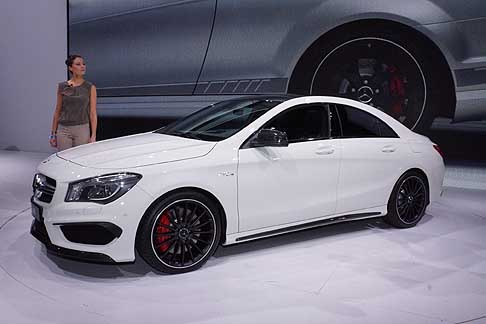 Mercedes-Benz - Mercedes CLA 45 AMG presentata in Anteprima mondiale al New York Auto Show 2013