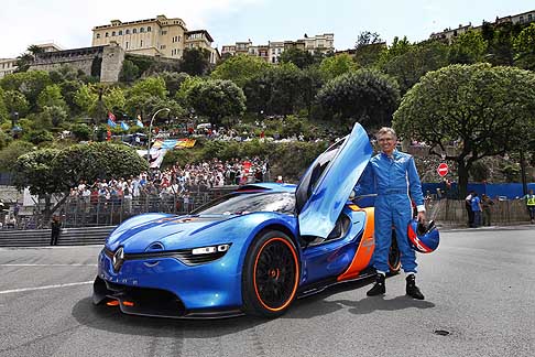 Renault - Renault Alpine A110-50 concept a Montecarlo con il pilota Carlos Tavares nel GP di Monaco 2012