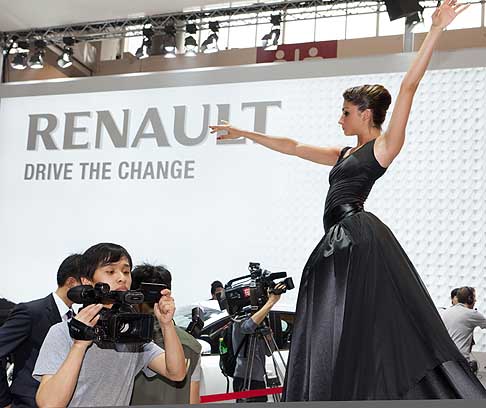 Renault - Stand Renault per la presentazione della Talisman Beijing Motor Show 2012