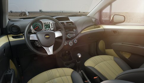 Chevrolet - Si aggiorna anche la Chevrolet Spark, il cui aspetto rinnovato conserva trati fedeli allo stile della prima generazione.