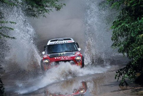 Dakar 2012 - Le novit in campo per la nuova edizione, la quarta alle latitudini sudamericane, prevede l'ingresso delle Mini, al posto della Volkswagen, affidate alla competenza dei veterani Peterhansel e Roma.