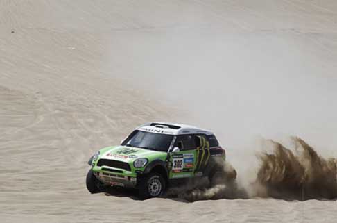 Dakar 2013 - Dakar 2013 la Mini di Stephane Peterhansel vincitore della tappa e leader nellla classifica generale