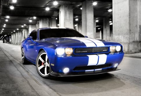 Dodge - Dodge Challenger SRT8 392