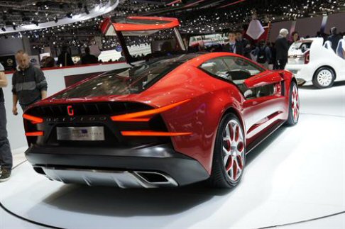 Italdesign Giugiaro - L'Electronics Research Lab(ERL) del Gruppo Volkswagen in California ha collaborato con Italdesign Giugiaro per sviluppare display ed elettronica interattivi.