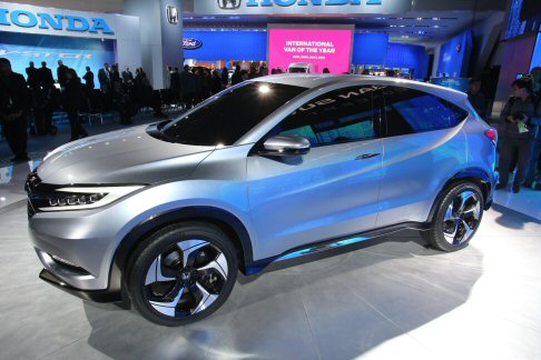 Honda - Urban SUV rappresenta lespansione dei veicoli che saranno basati sulla nuova piattaforma Globale di Serie Honda, che include anche i modelli Honda Fit, nota alle nostre latitudini con la denominazione di Jazz, e Honda City. 