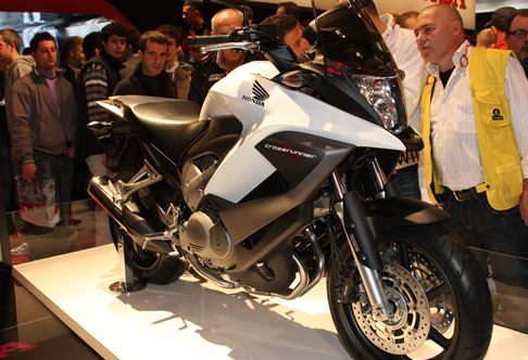 Honda - Honda Crossrunner bike sportiva al Salone del motociclo EICMA di Milano