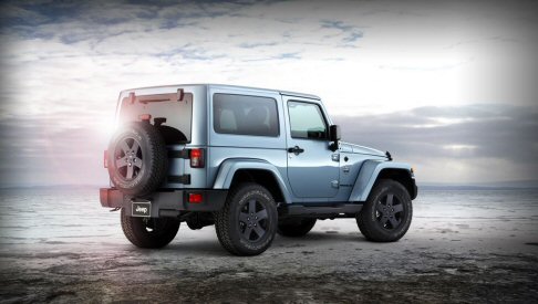 Jeep - Il tema dell'inverno caratterizza il nuovo look esterno e l'allestimento degli interni.