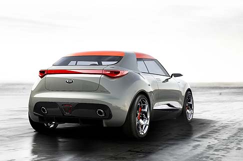 Kia - Lunga 3,88 metri, larga 1,77 metri e alta 1,35 metri, la compatta coreana si ispira alla GT Concept, presentata a Francoforte nel 2011.