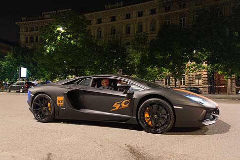 Lamborghini  - Il Grande Giro Lamborghini vede una partecipazione corposa dal Regno Unito, con ben 71 vetture. Seguono Italia, Germania e Svizzera - con oltre 30 auto ciascuna, cui si aggiungono 21 auto USA e 17 cinesi.