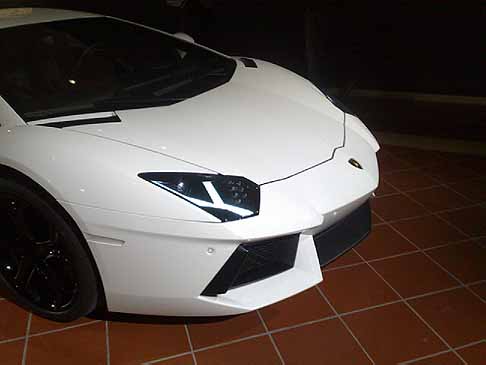 Lamborghini - Laborghini Aventador profilo anteriore