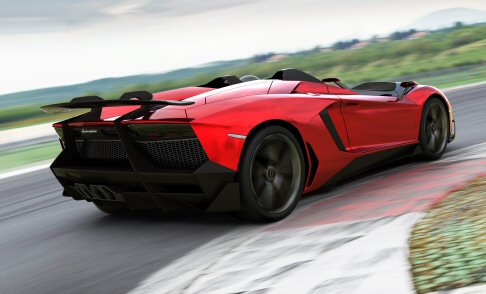 Lamborghini - A bordo non sono previsti n limpianto di navigazione, n il car-audio n il climatizzatore, ma sono invece presenti due display TFT programmabili, posti dietro al volante. 