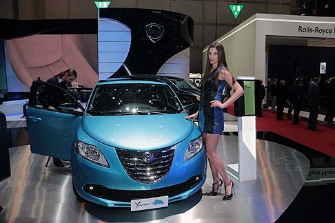 Lancia - Oggi lelefantino ritorna sulla nuova Ypsilon 5 porte offrendo anche alla clientela pi giovane un modello di successo dalla personalit unica.