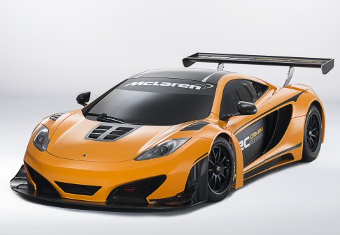 Mc Laren - Le caratteristiche aerodinamiche della sportiva britannica sono state affinate da McLaren Racing utilizzando la tecnologia e la simulazione della Formula 1.