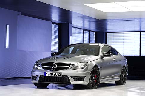 Mercedes-Benz - Mercedes C 63 AMG diventa ancora pi sportiva con le nuove versioni esclusive Edition 507, che potremo ammirare al prossimo Salone di Ginevra.