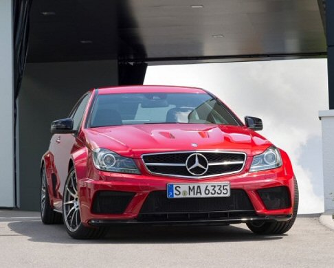 mercedes - Mercedes C63 AMG Black Series eroga 517 CV di potenza