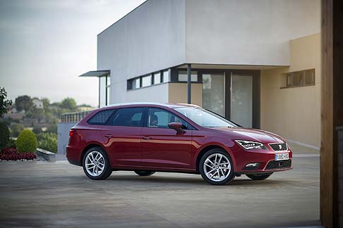 Seat - La vettura viene proposta con due motorizzazioni TDI: Il 1.6 TDI 105 CV e il 2.0 TDI 150 CV, che promettono senza deludere le aspettative, prestazioni elevate e massima efficienza. 