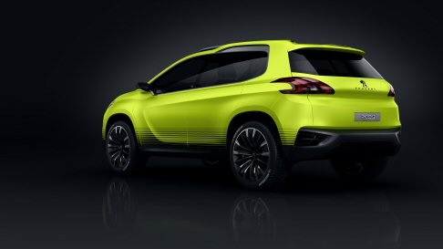 Peugeot - Peugeot 2008 Concept propone sotto la pelle unevoluzione dei 3 cilindri benzina di nuova generazione: l1.2 l turbo a iniezione diretta, che abbina potenza (110 CV) e coppia con livelli di consumi/emissioni contenuti. 