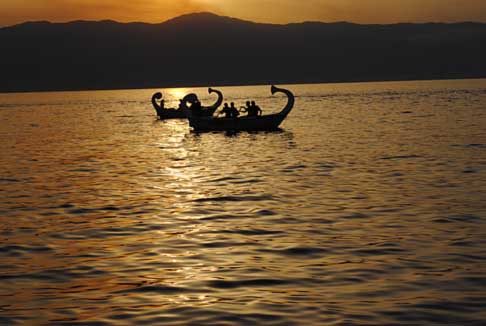 Reggio Calabria - Regata del Mediterraneo finale gara con lo splendido tramonto sulla Sicilia