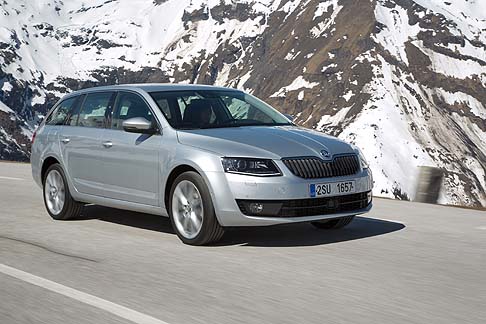 Skoda - Le nuove KODA Octavia Wagon e Octavia Wagon 4x4 coniugano unelevata funzionalit e uneleganza dinamica. 