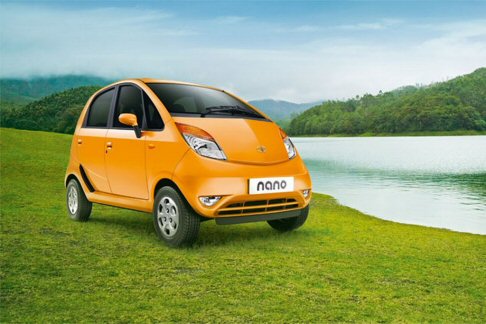 Tata - Compatta ed ecologica come non mai, ecco tornare sulla scena dellautomotive lindiana Tata Nano, che si rif il trucco per dominare il 2013.