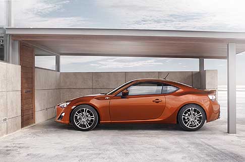 Toyota - Toyota GT 86 vettura compatta e sportiva