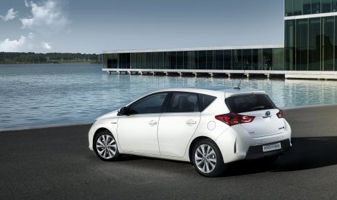 Toyota - Nello stand sar presente anche la nuova Toyota Auris Touring Sports, versione wagon della gamma Auris.