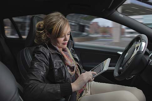 Volvo -  tempo di test per linnovativo progetto Drive Me di Volvo, ora messo seriamente alla prova sulle strade pubbliche di Goteborg, dove la sofisticata tecnologia sta dando buoni risultati. 