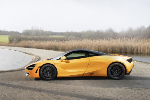 McLaren 720S Spa 68