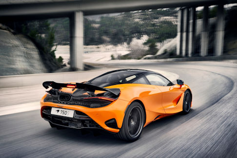 McLaren 750S