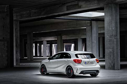 Mercedes-Benz A 45 AMG