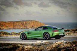 Mercedes-Benz AMG GT-R