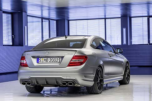 Mercedes-Benz C63 AMG Edition 507