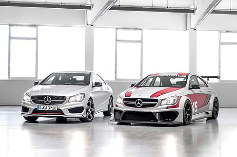 Mercedes-Benz CLA 45 AMG Racing Series 