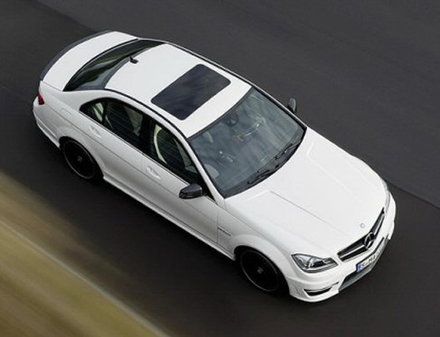 Mercedes-Benz C63 AMG 2011