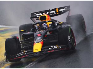 Trionfo di Verstappen in Brasile dopo una bella rimonta